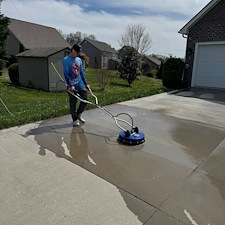 -Driveway-Cleaning-in-Jonesborough-Tennessee-Professional-Pressure-Washing-by-Ryce-Clean 0
