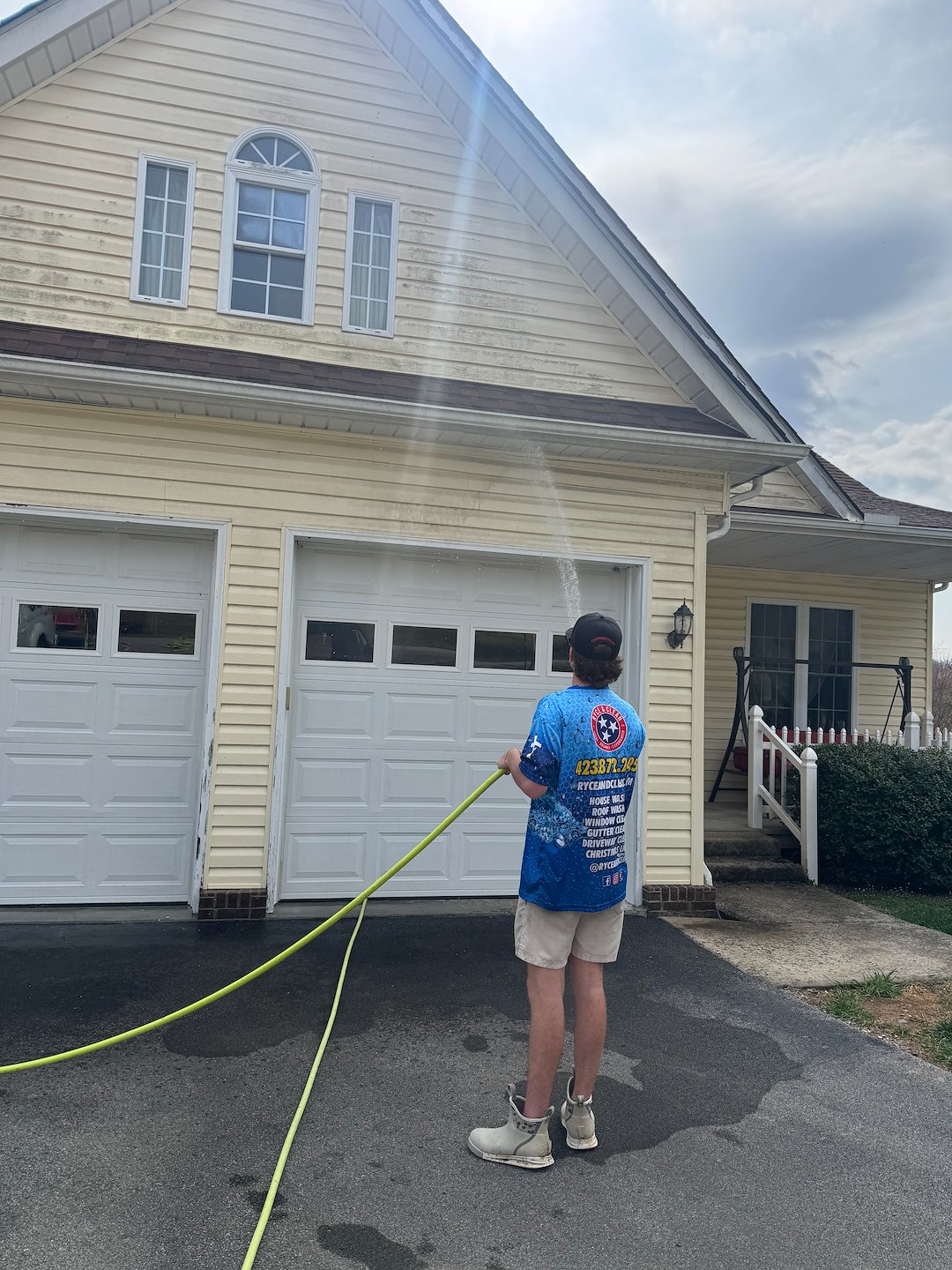 ✨ House Wash in Johnson City, Tennessee | Professional Soft Washing by Ryce & Clean (2)