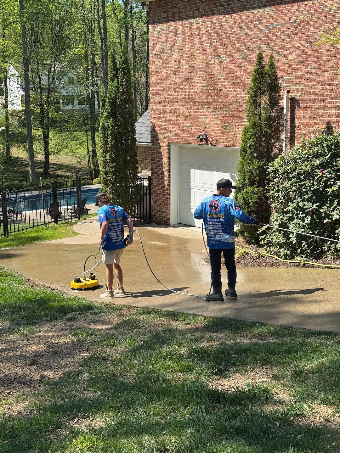 Driveway Cleaning in Blountville: Ryce & Clean Brings Another Driveway Back to Life