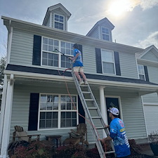 Exterior-Window-Cleaning-in-Bristol-Tennessee-Professional-Window-Washing-by-Ryce-Clean 0