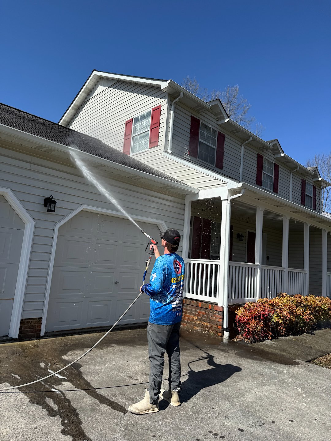 House Wash in Johnson City, Tennessee | Professional Soft Washing by Ryce & Clean (1)