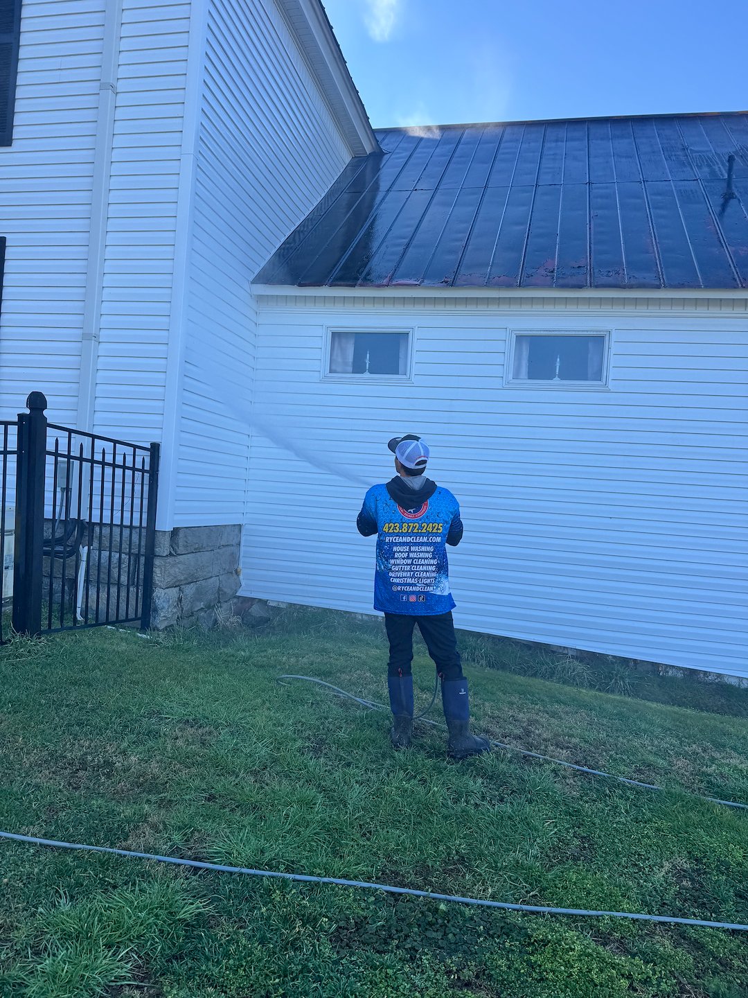 House Wash in Johnson City, Tennessee – Professional Soft Washing by Ryce & Clean