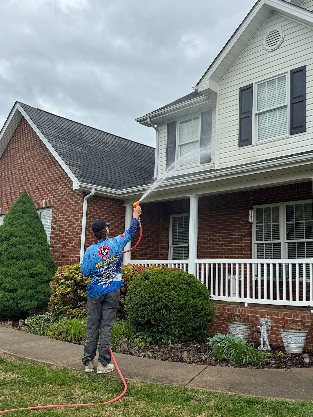 House Washing in Gray: Ryce & Clean Restores Another Home’s Curb Appeal