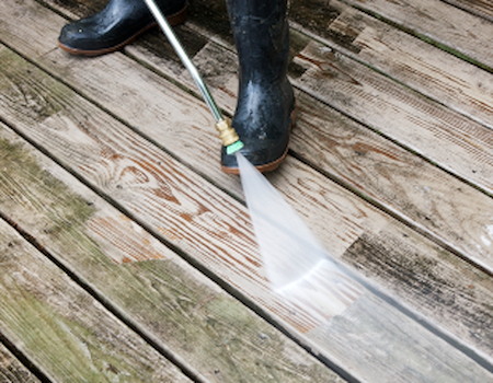 Deck Cleaning & Staining